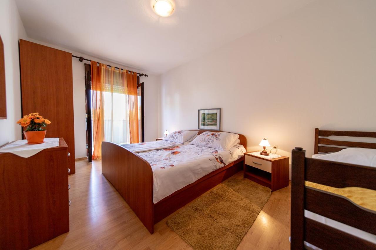 Apartmani Centar Palit Exterior photo